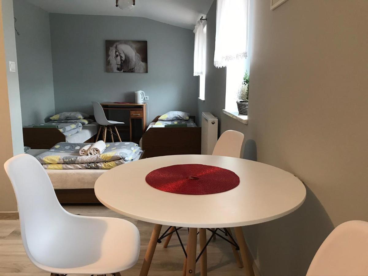 Stajnia Pod Debem Bed & Breakfast Starachowice Luaran gambar