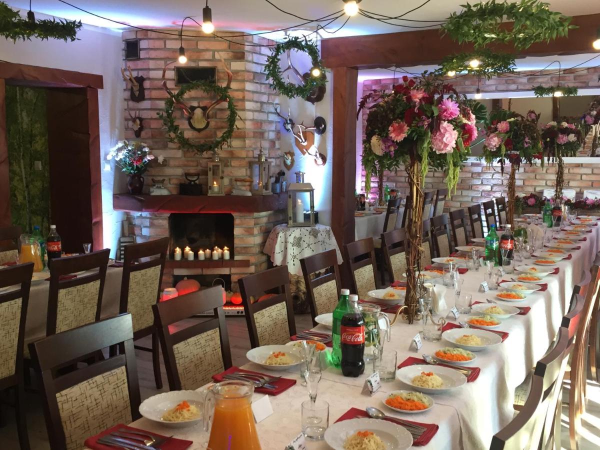 Stajnia Pod Debem Bed & Breakfast Starachowice Luaran gambar