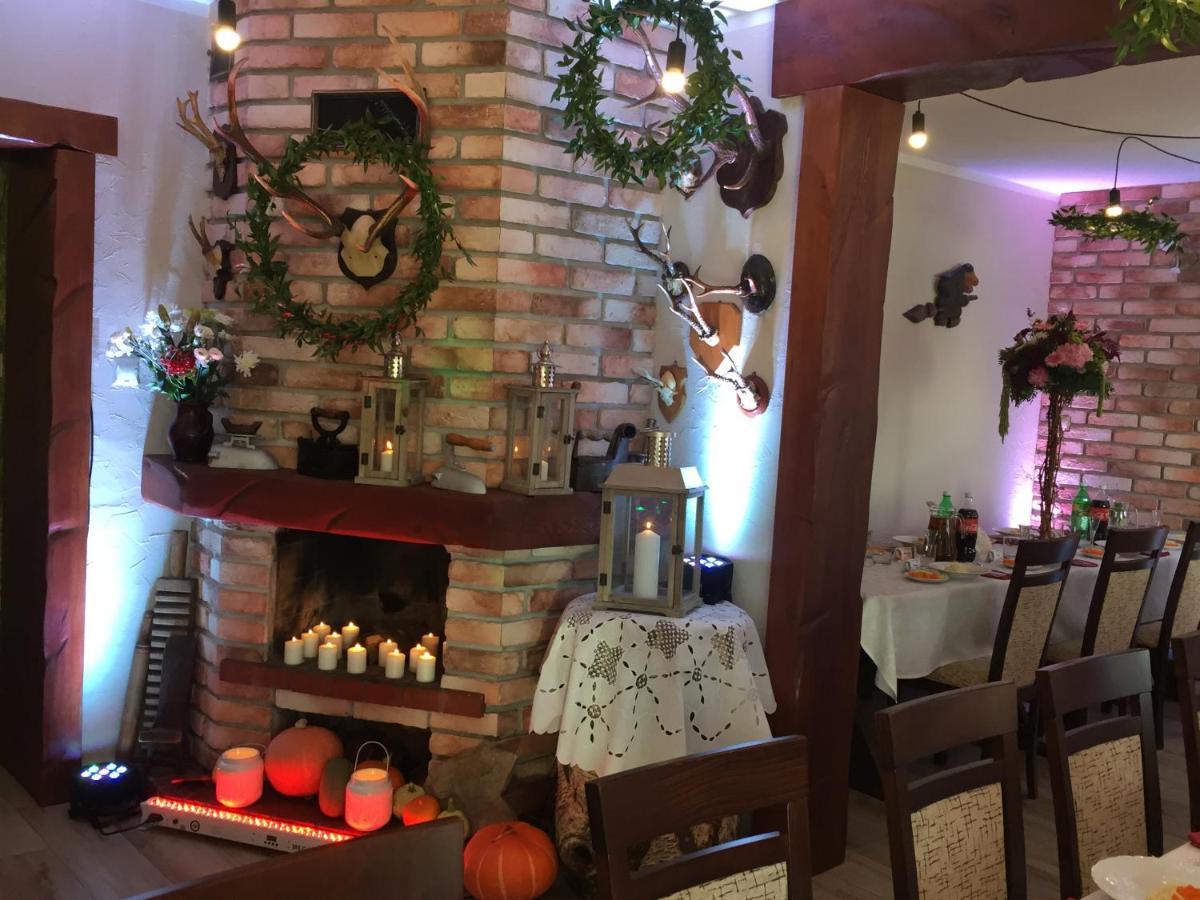 Stajnia Pod Debem Bed & Breakfast Starachowice Luaran gambar