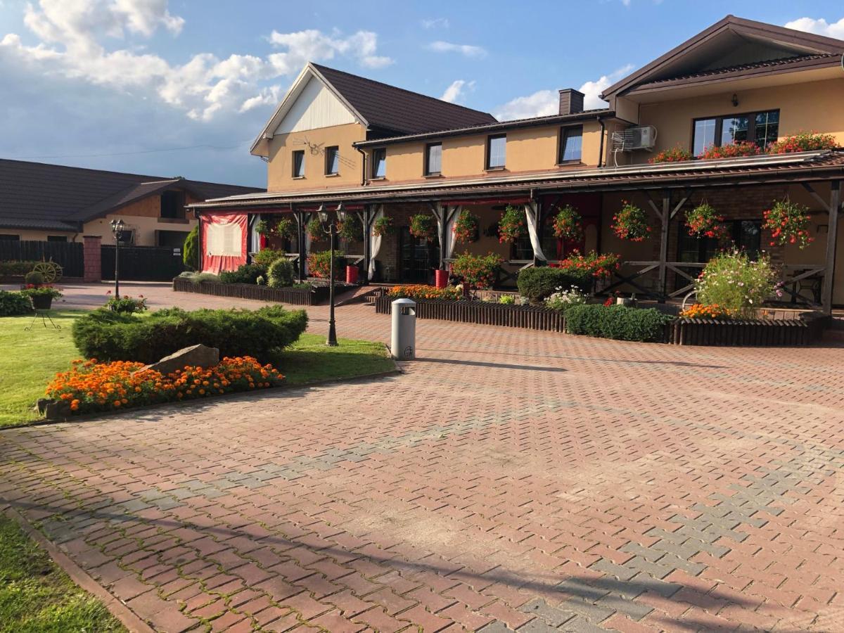 Stajnia Pod Debem Bed & Breakfast Starachowice Luaran gambar