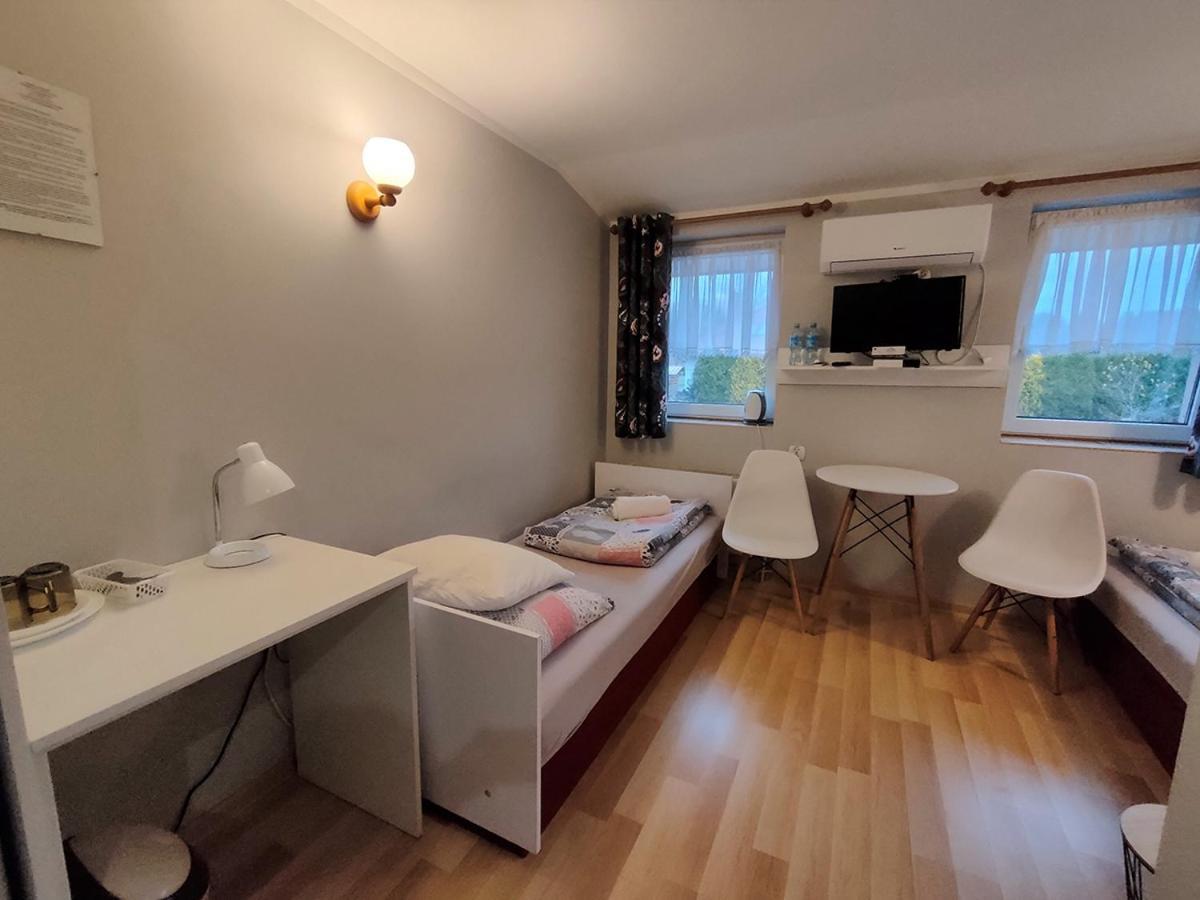 Stajnia Pod Debem Bed & Breakfast Starachowice Luaran gambar
