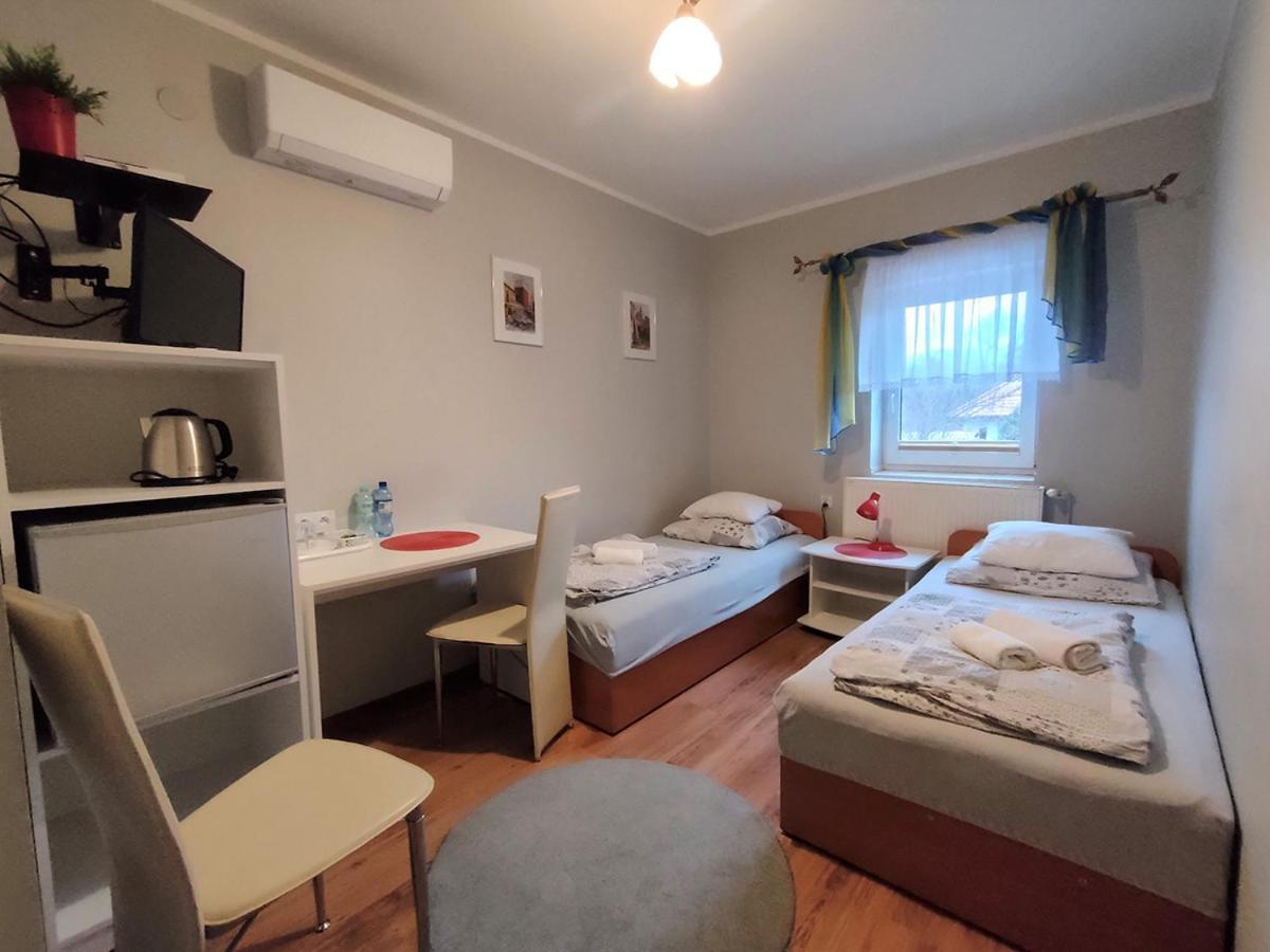 Stajnia Pod Debem Bed & Breakfast Starachowice Luaran gambar