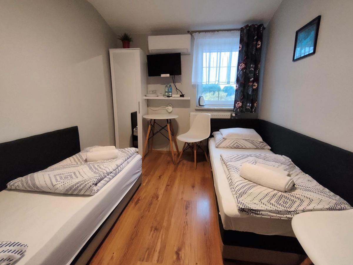 Stajnia Pod Debem Bed & Breakfast Starachowice Luaran gambar